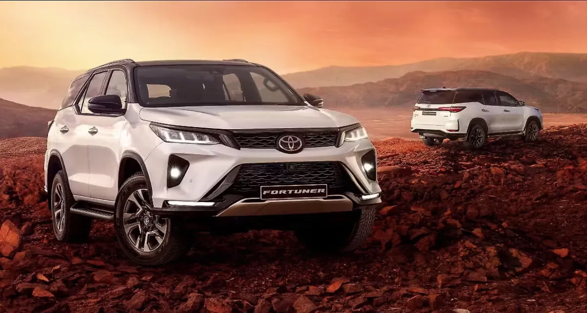 https___parkplus.io_new-cars_toyota-car_fortuner.webp